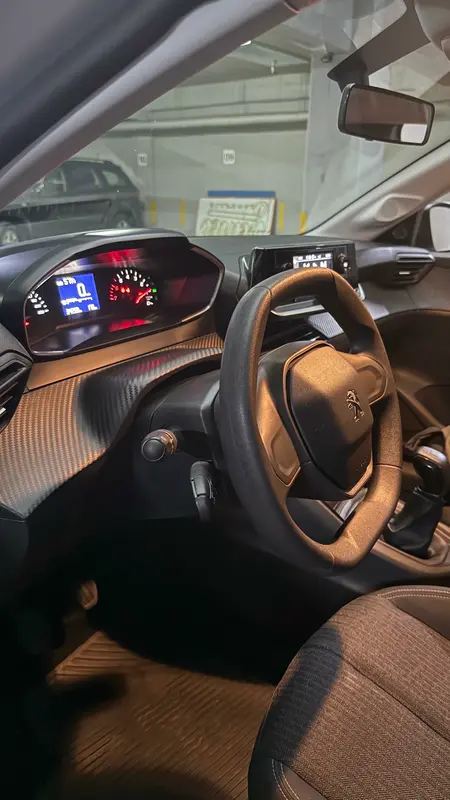 Mira esta publicación de Peugeot 208 2021 en Motordil