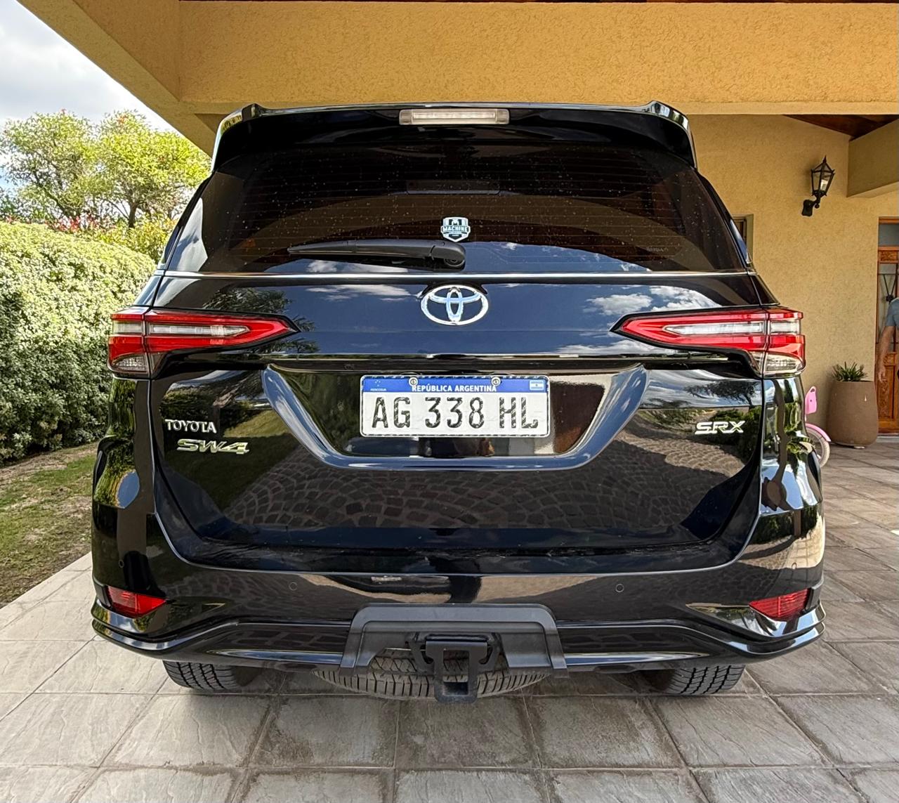 Mira esta publicación de Toyota SW4 2023 en Motordil