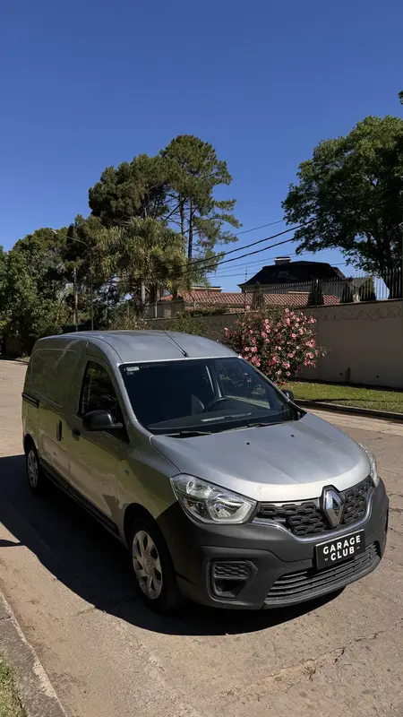 Mira esta publicación de Renault Kangoo 2022 en Motordil