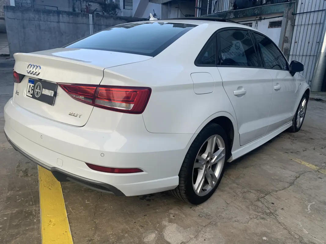 Mira esta publicación de Audi A1 2018 en Motordil