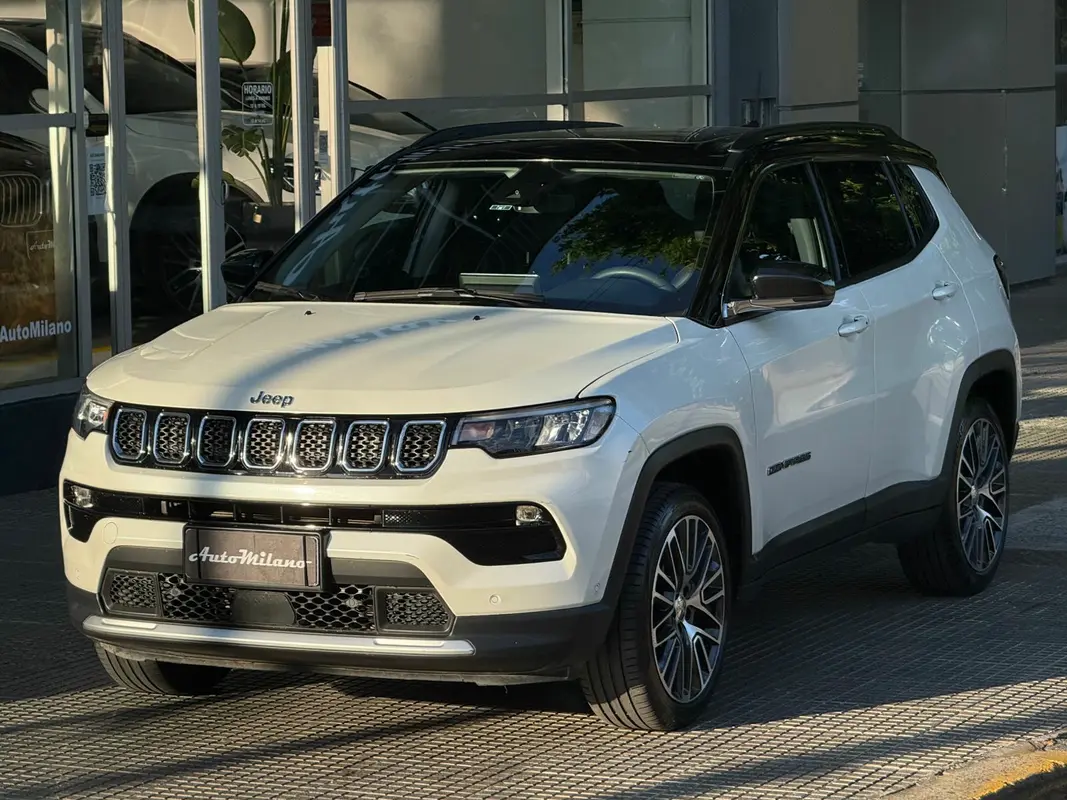 Mira esta publicación de Jeep Compass 2022 en Motordil