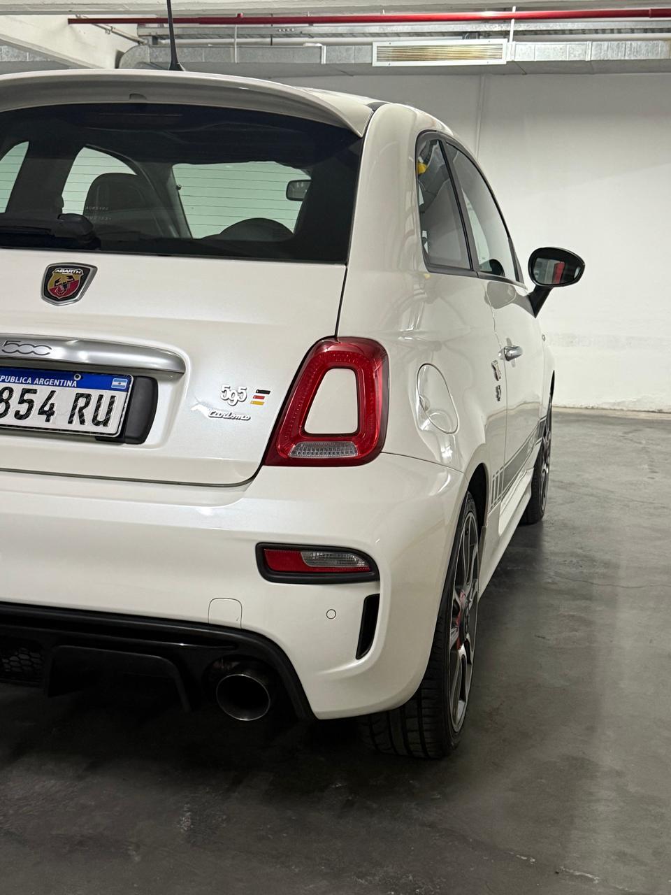 Mirá esta publicación de Fiat 500 Abarth
