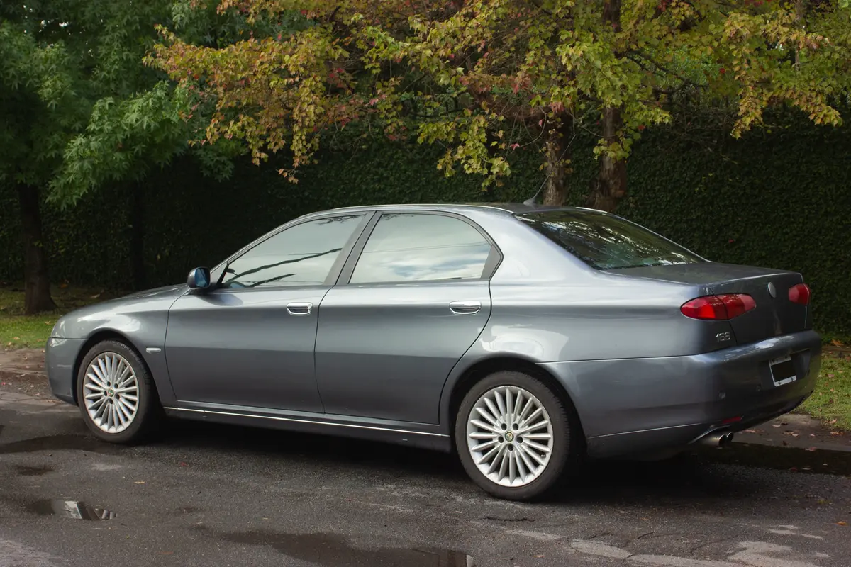 Mira esta publicación de Alfa Romeo 166 2005 en Motordil