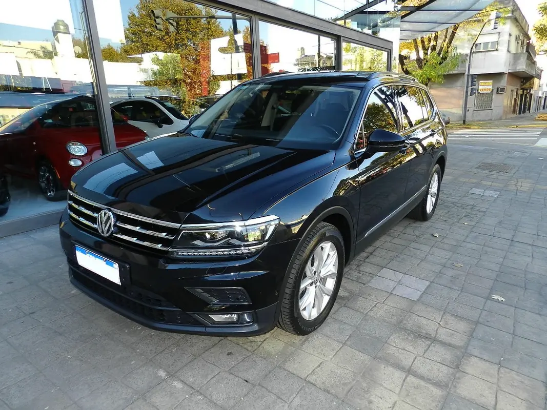 Mira esta publicación de Volkswagen Tiguan Allspace 2018 en Motordil