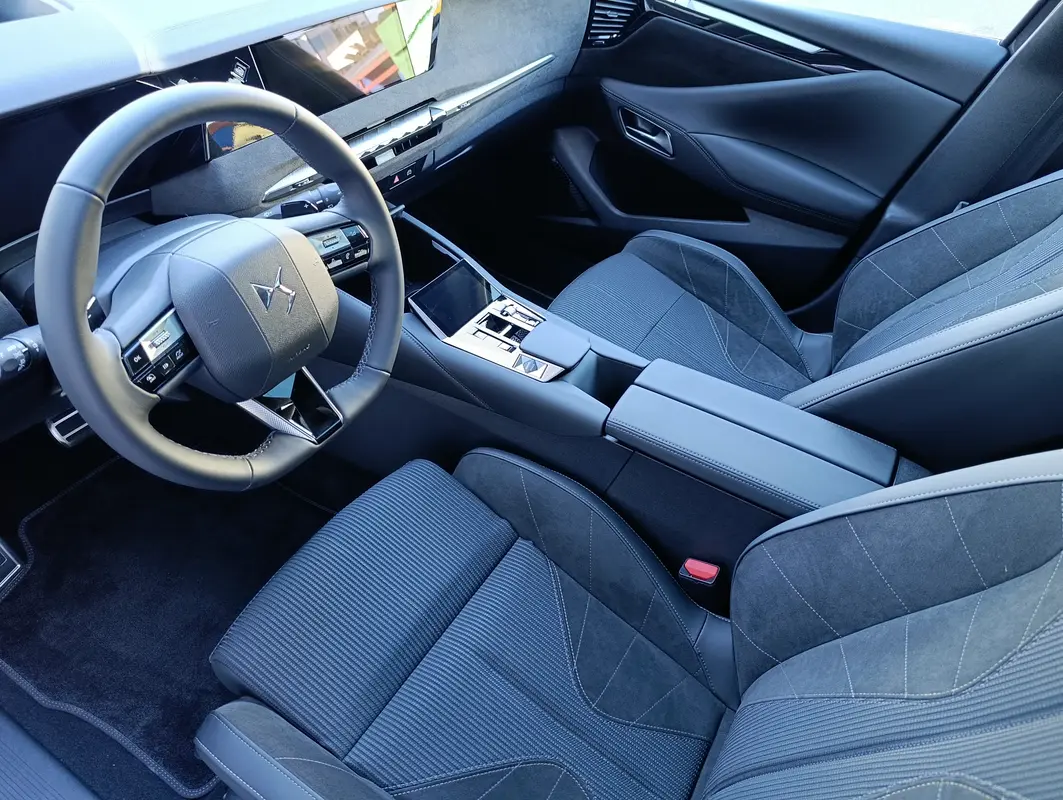 Mirá esta publicación de Ds Automobiles DS4