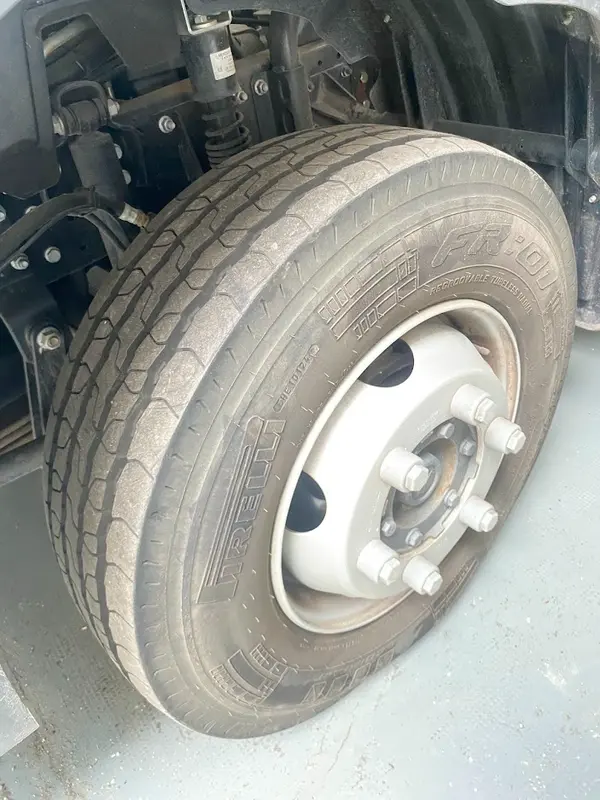 Mira esta publicación de Mercedes Benz Otros 2022 en Motordil