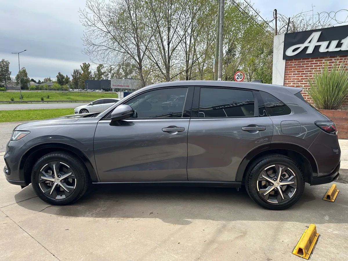 Mira esta publicación de Honda ZR-V 2025 en Motordil