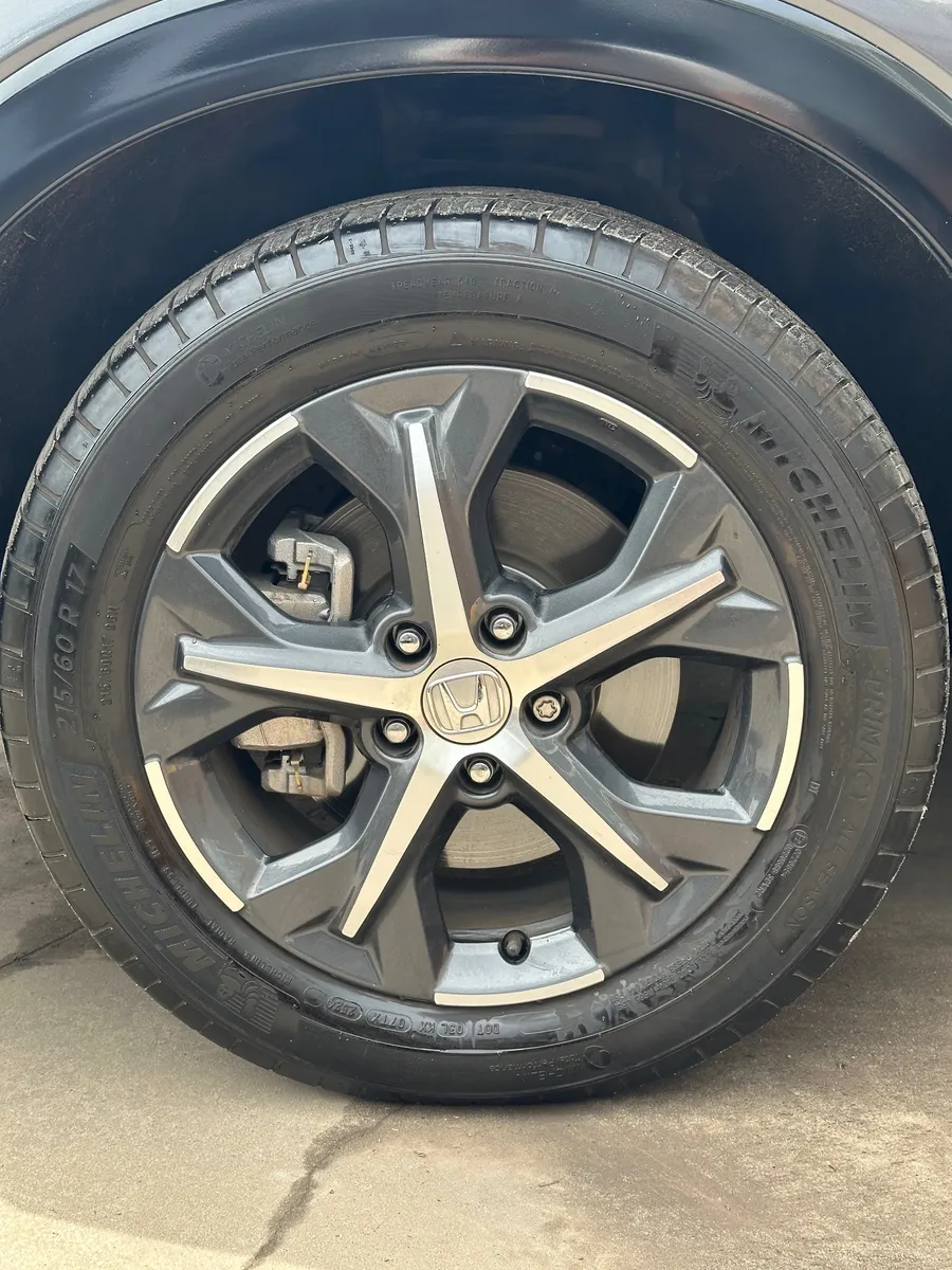 Mira esta publicación de Honda ZR-V 2025 en Motordil