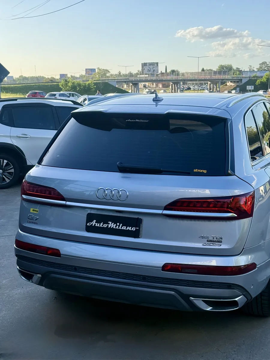 Mira esta publicación de Audi Q7 2020 en Motordil