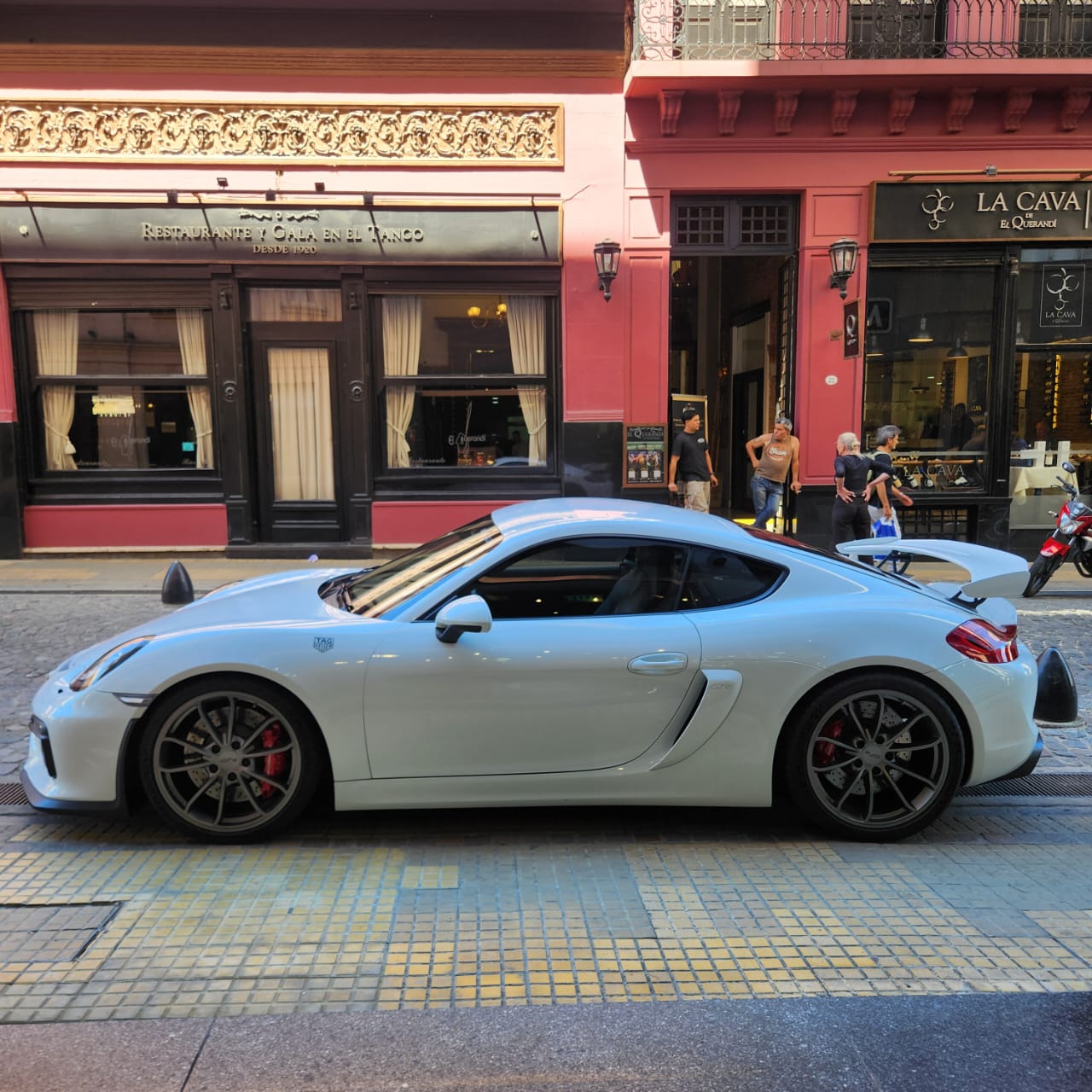 Mira esta publicación de Porsche Cayman 2016 en Motordil