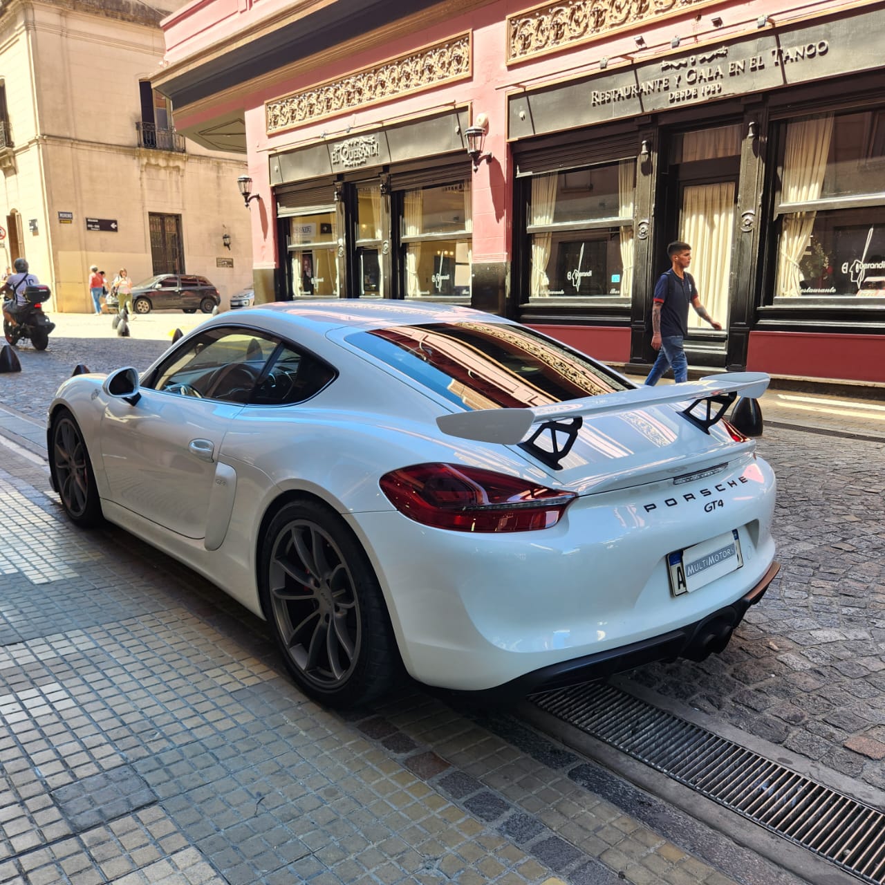 Mira esta publicación de Porsche Cayman 2016 en Motordil