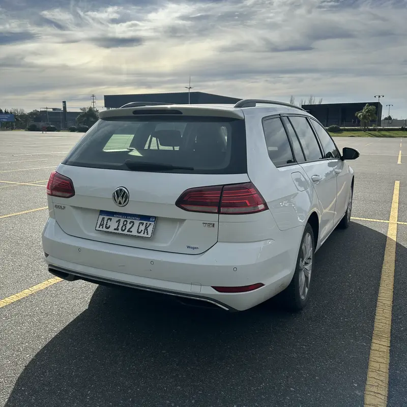 Mirá esta publicación de Volkswagen Golf Variant
