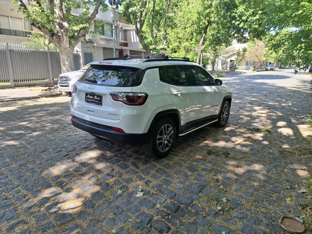 Mirá esta publicación de Jeep Compass