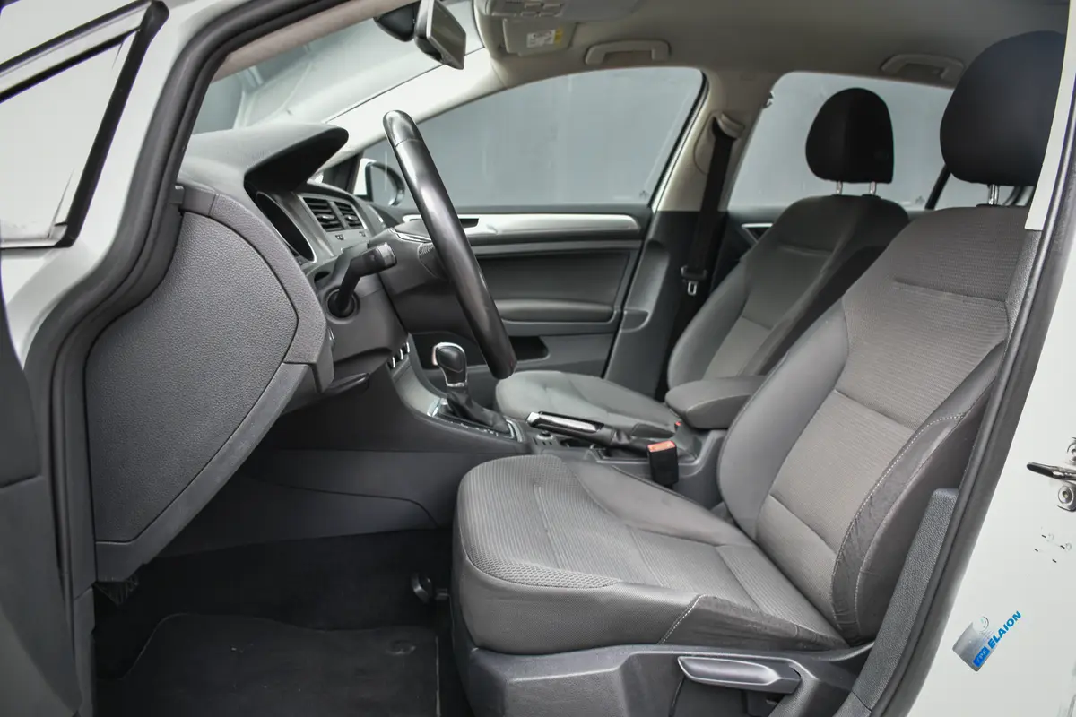 Mira esta publicación de Volkswagen Golf 2015 en Motordil