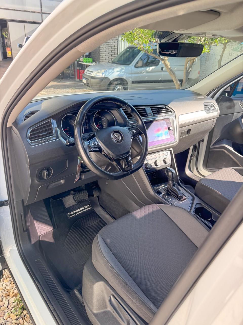 Mira esta publicación de Volkswagen Tiguan 2019 en Motordil