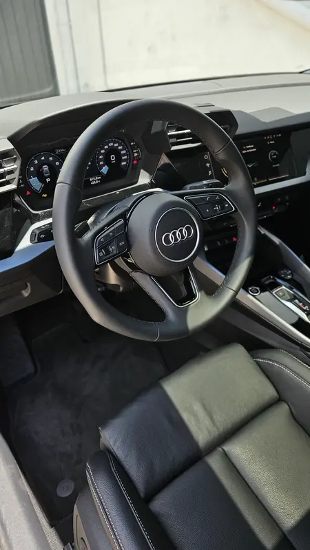 Mira esta publicación de Audi A3 2025 en Motordil