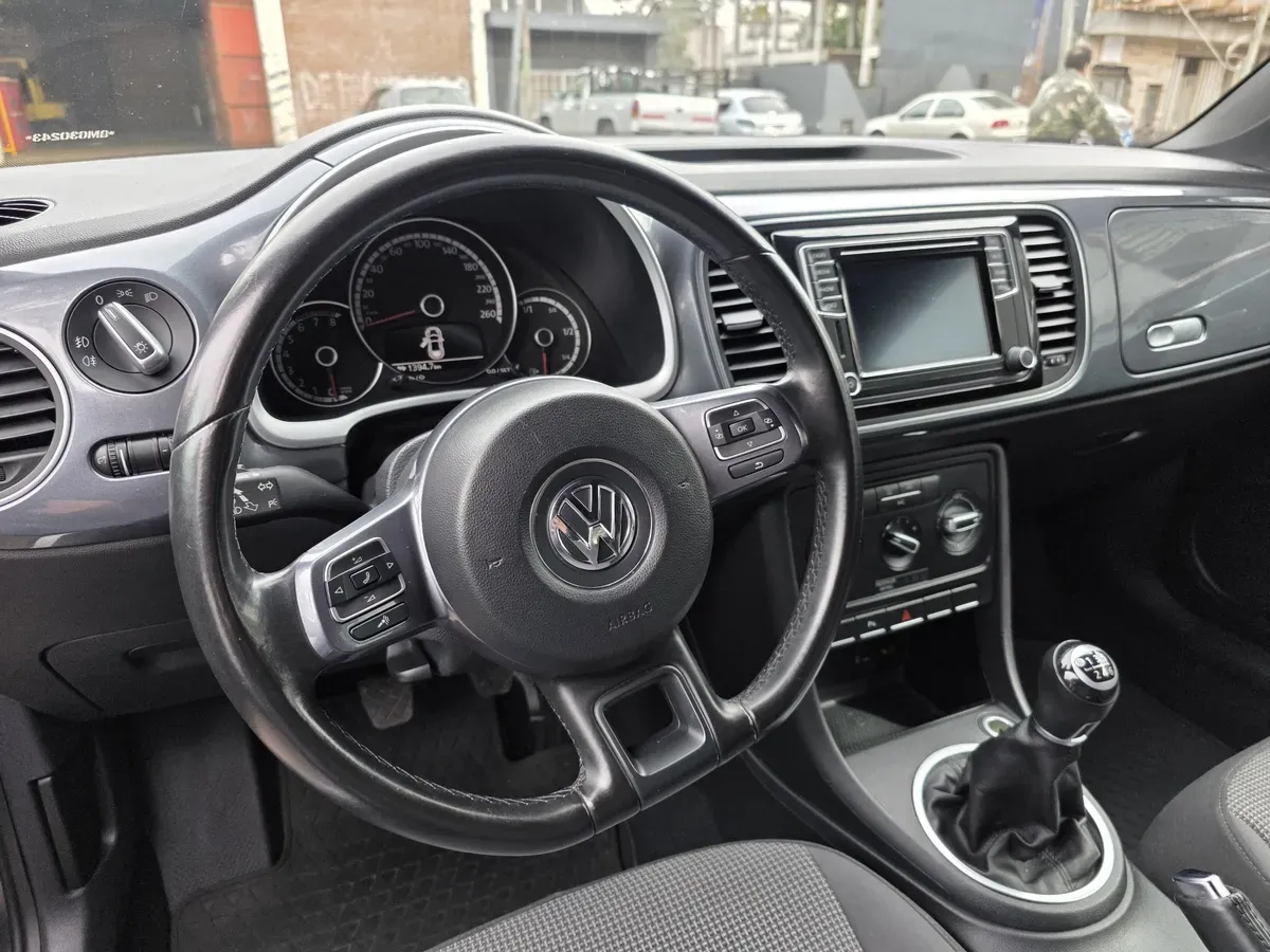 Mira esta publicación de Volkswagen The Beetle 2017 en Motordil