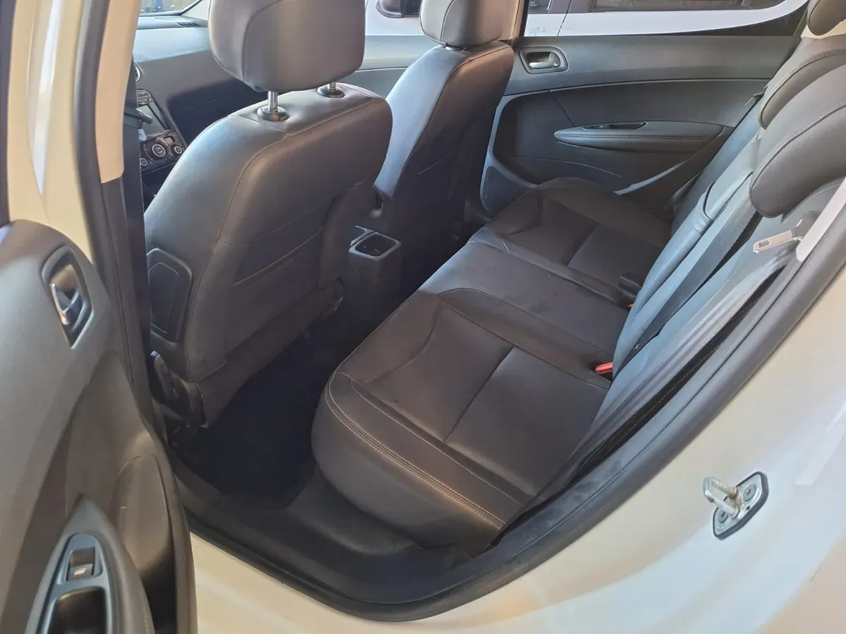 Mira esta publicación de Peugeot 308 2018 en Motordil