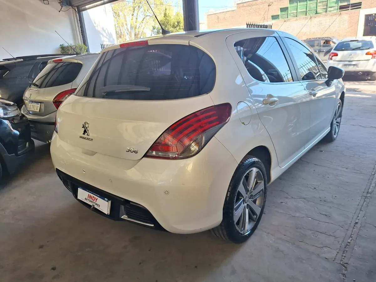 Mira esta publicación de Peugeot 308 2018 en Motordil