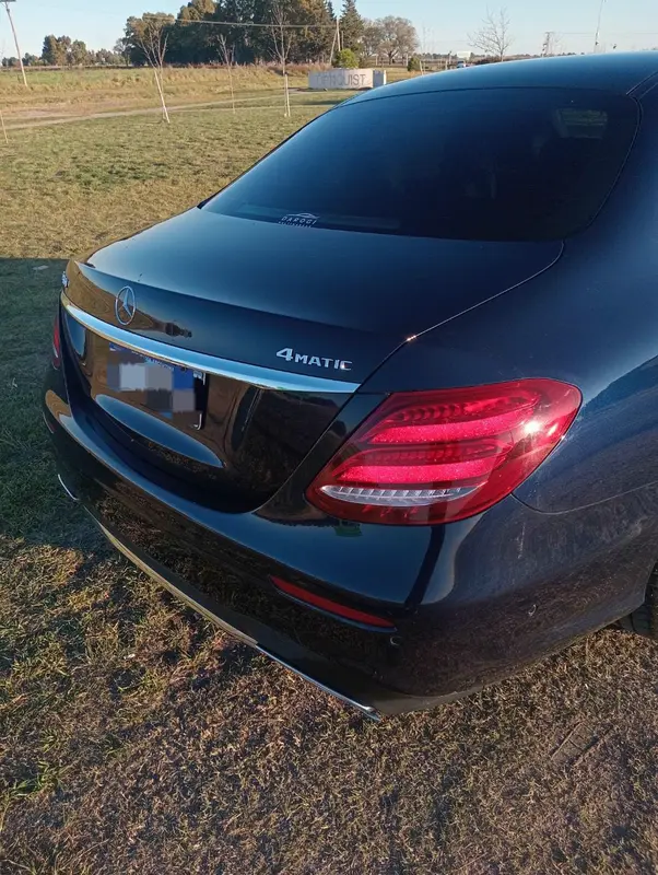 Mira esta publicación de Mercedes Benz Clase E 2019 en Motordil