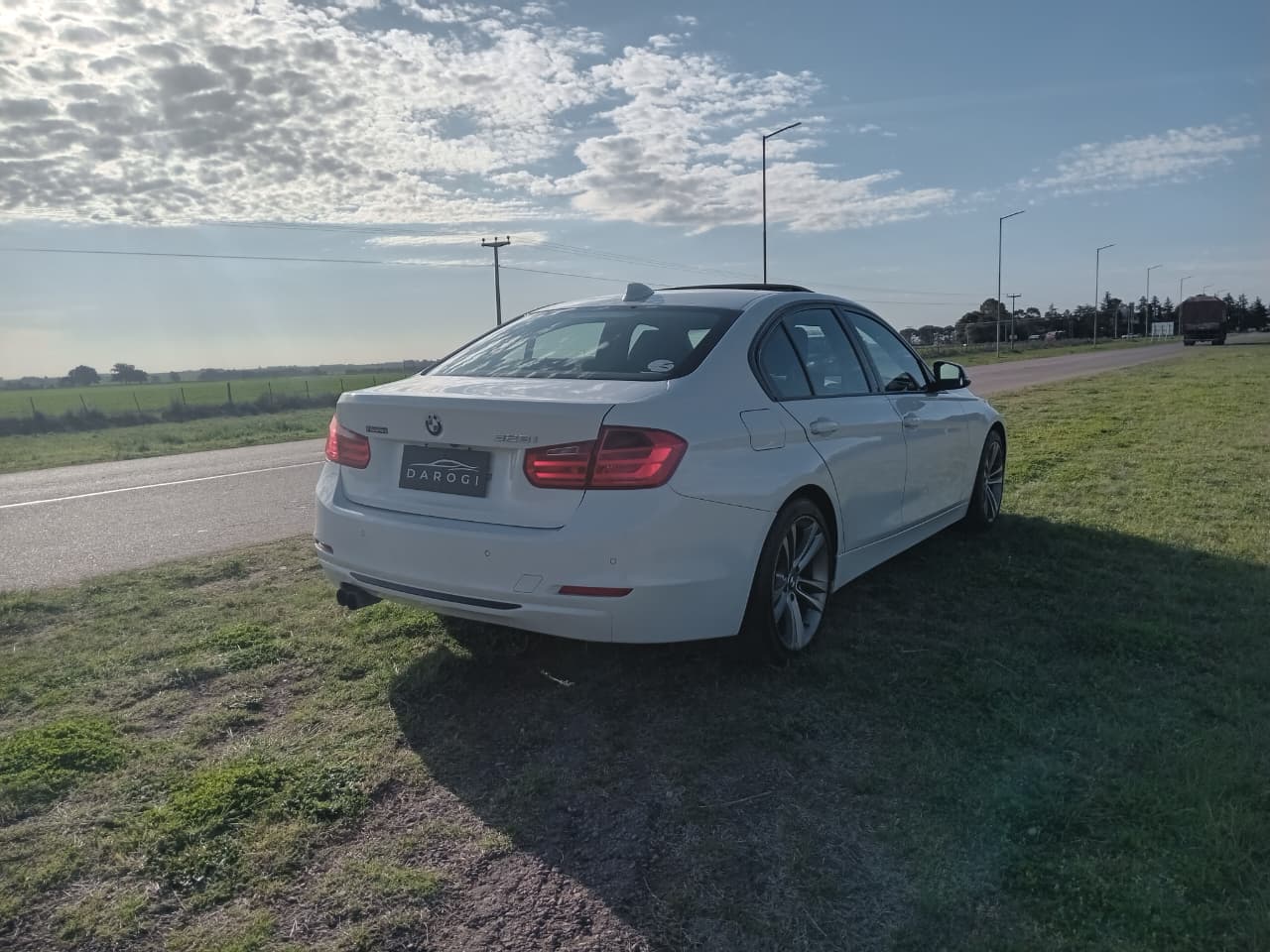 Mira esta publicación de BMW Serie 3 2014 en Motordil