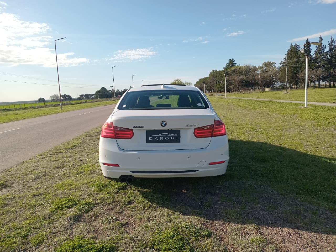 Mira esta publicación de BMW Serie 3 2014 en Motordil