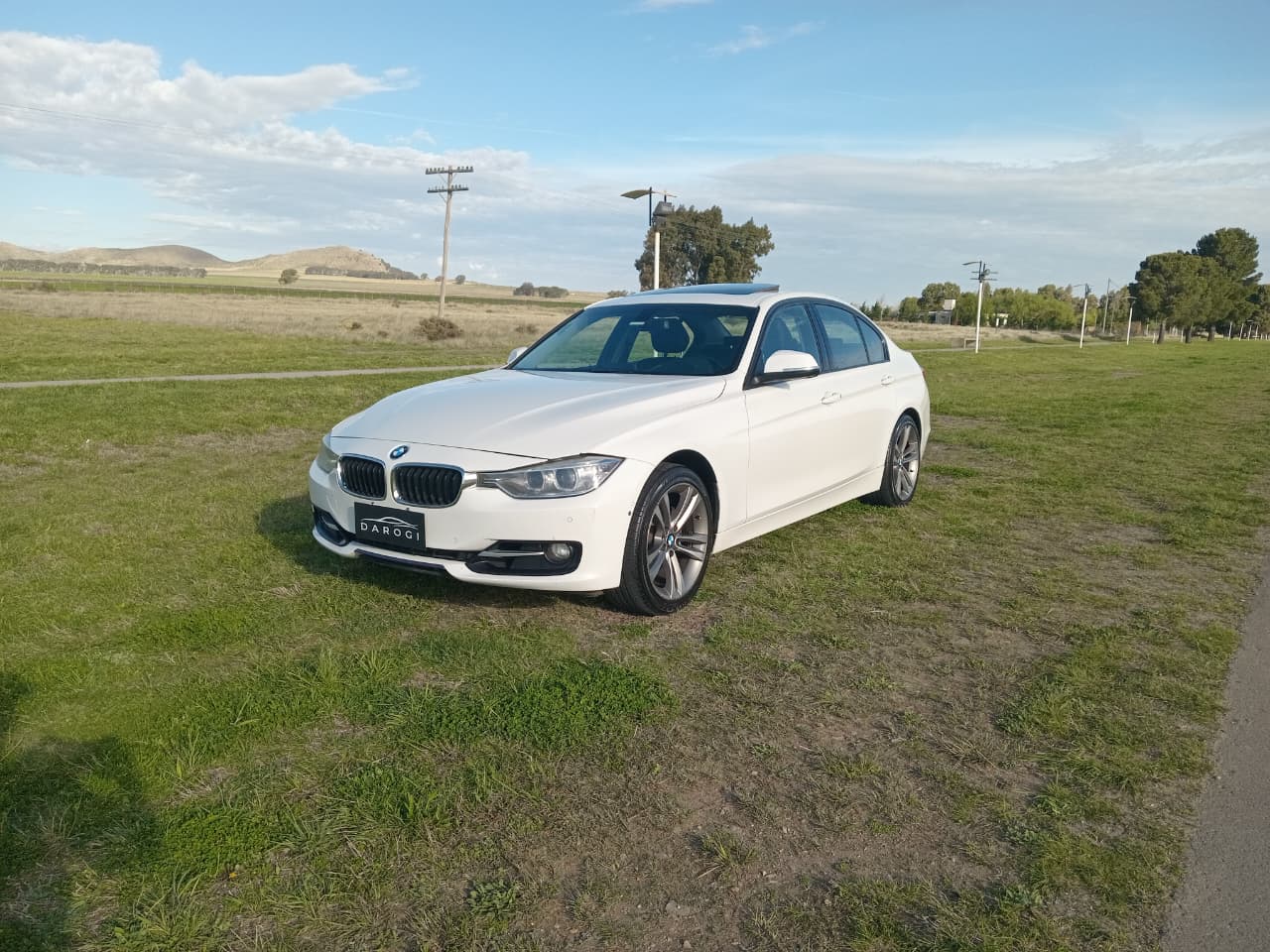 Mira esta publicación de BMW Serie 3 2014 en Motordil