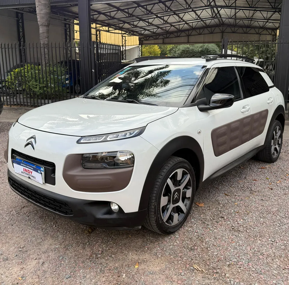Mira esta publicación de Citroen C 4 Cactus 2018 en Motordil
