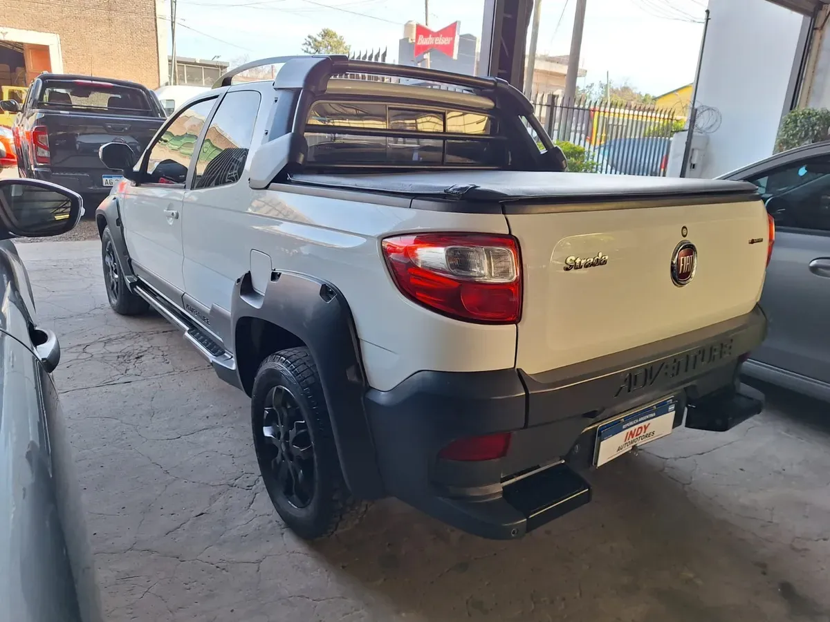 Mira esta publicación de Fiat Strada 2017 en Motordil