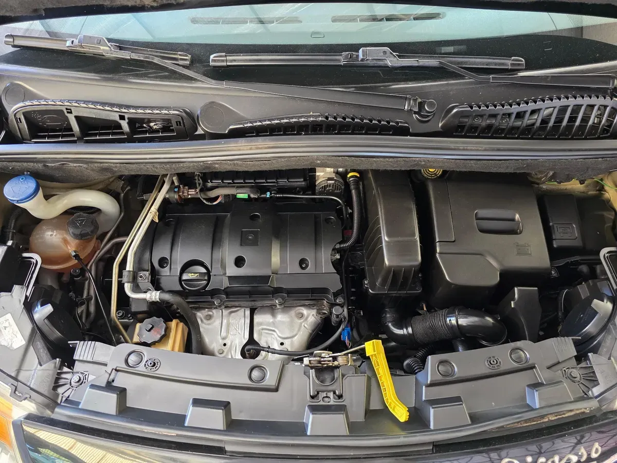 Mira esta publicación de Citroen C 3 Picasso 2012 en Motordil