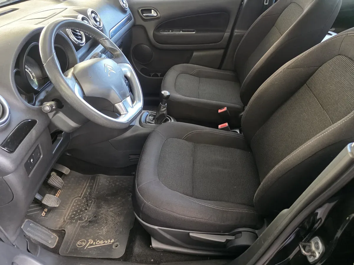 Mira esta publicación de Citroen C 3 Picasso 2012 en Motordil