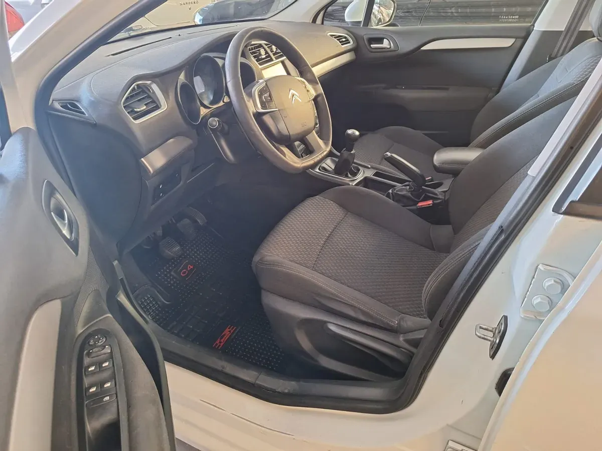 Mira esta publicación de Citroen C 4 Lounge 2015 en Motordil