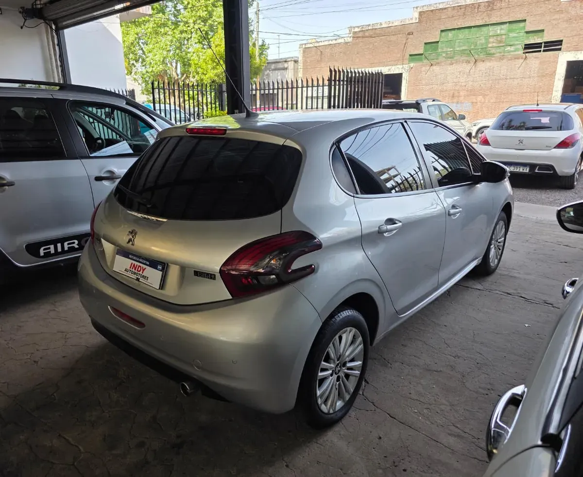 Mirá esta publicación de Peugeot 208