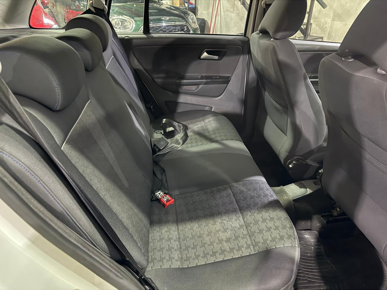 Mira esta publicación de Volkswagen Suran 2015 en Motordil