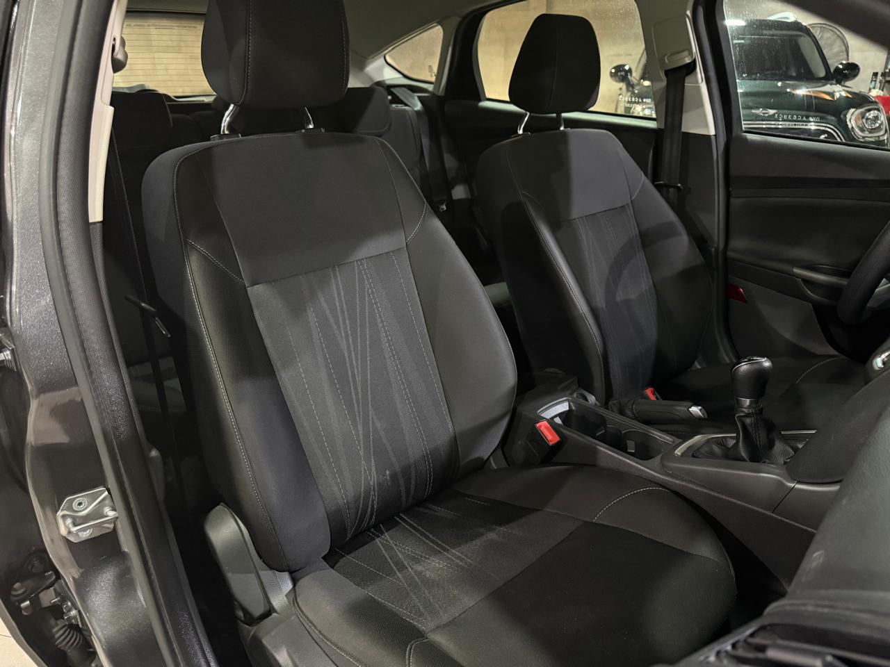 Mira esta publicación de Ford Focus 2018 en Motordil