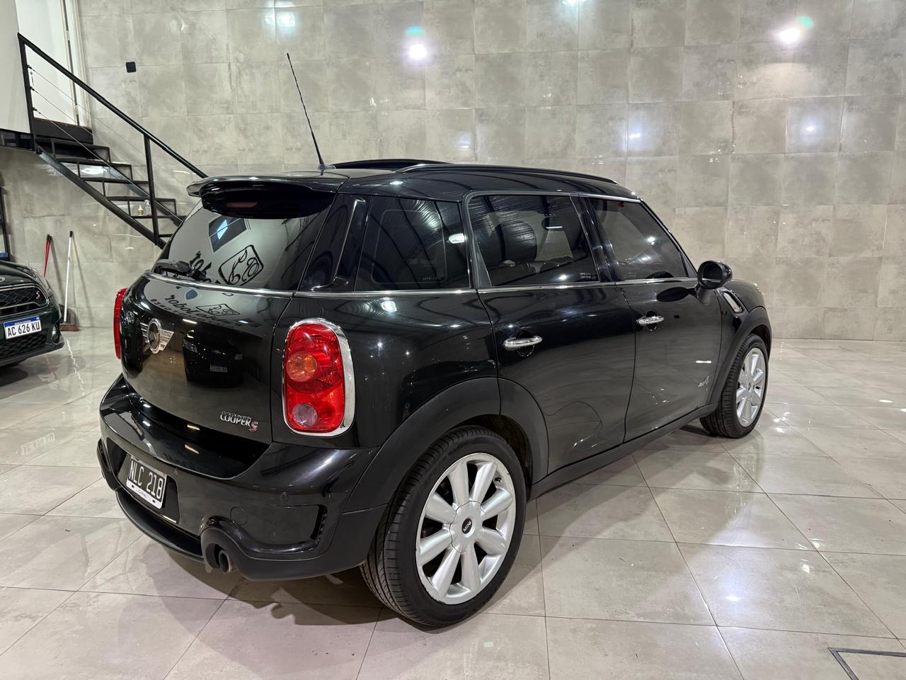 Mira esta publicación de Mini Countryman 2012 en Motordil