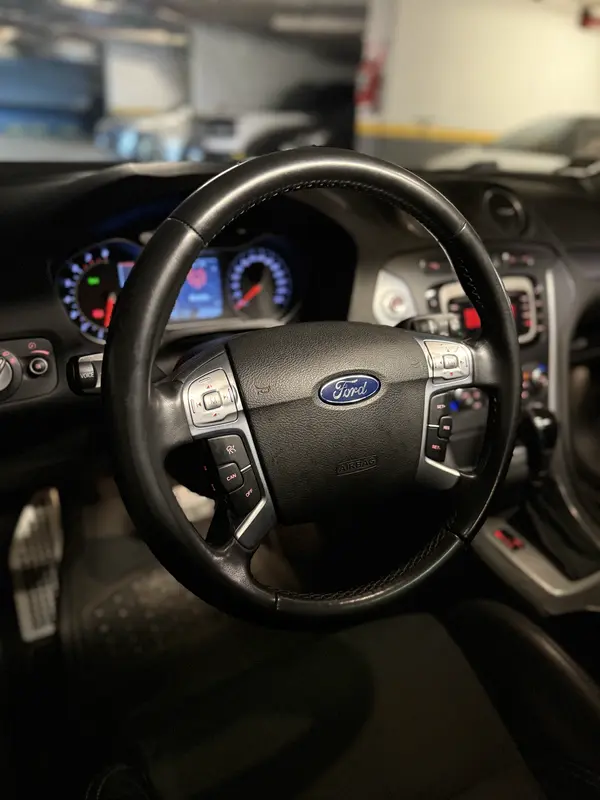 Mira esta publicación de Ford Mondeo 2012 en Motordil