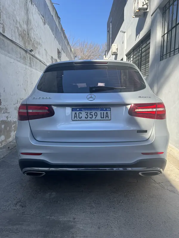 Mira esta publicación de Mercedes Benz GLC 2018 en Motordil