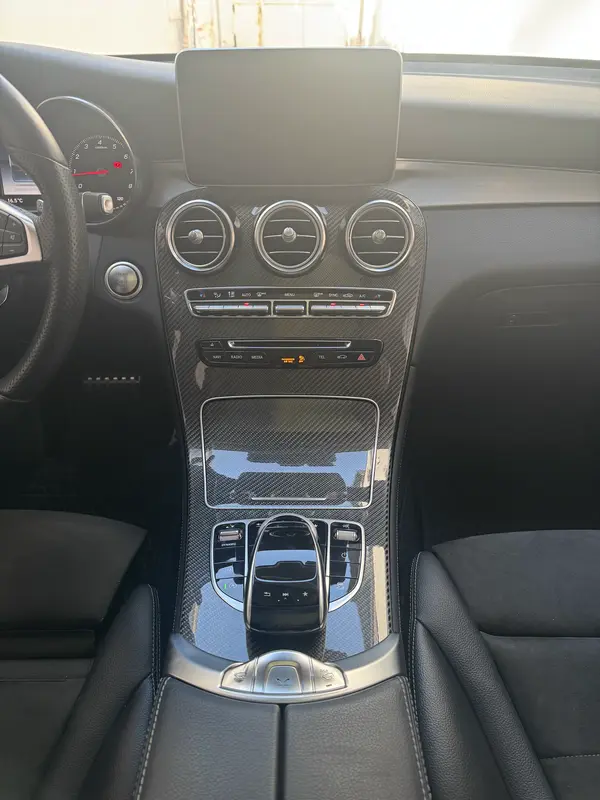 Mira esta publicación de Mercedes Benz GLC 2018 en Motordil