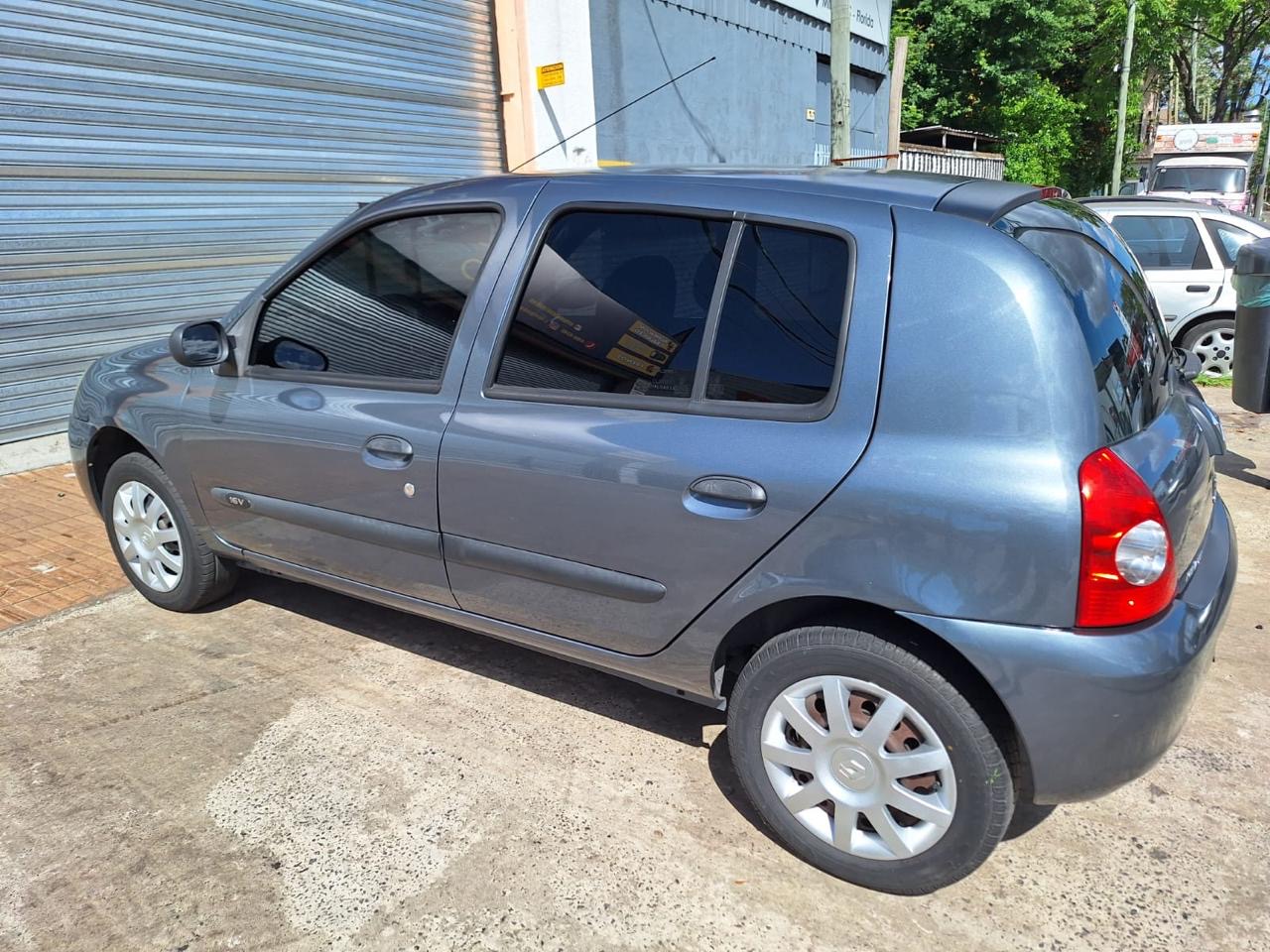 Mira esta publicación de Renault Clio 2 2012 en Motordil