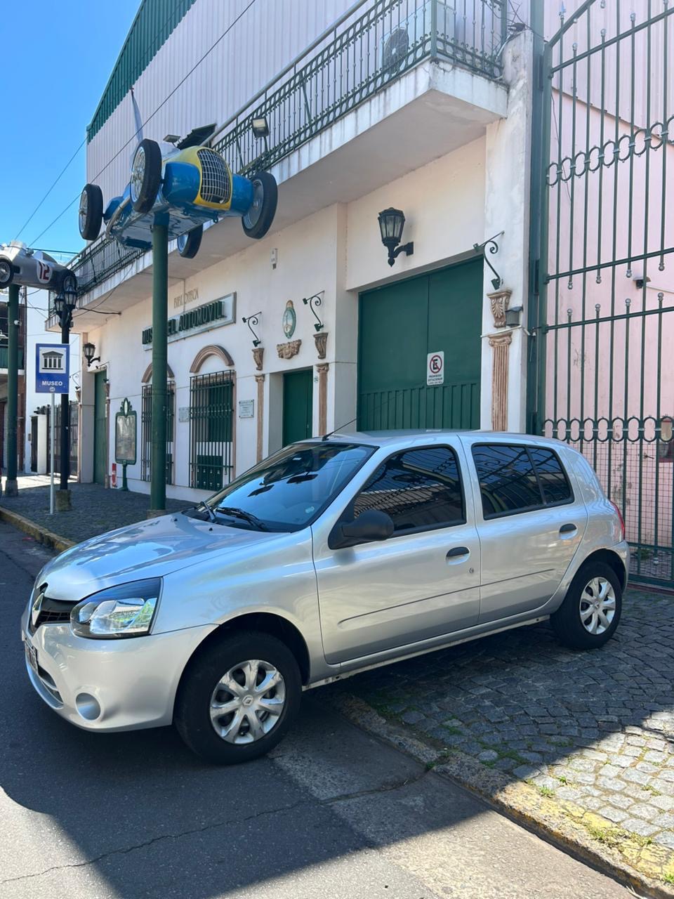 Mira esta publicación de Renault Clio Mio 2013 en Motordil