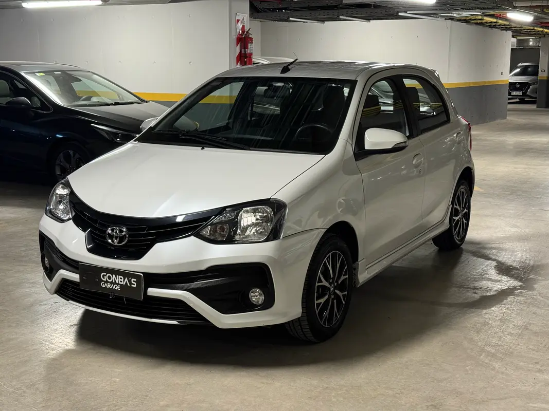 Mira esta publicación de Toyota Etios 2022 en Motordil