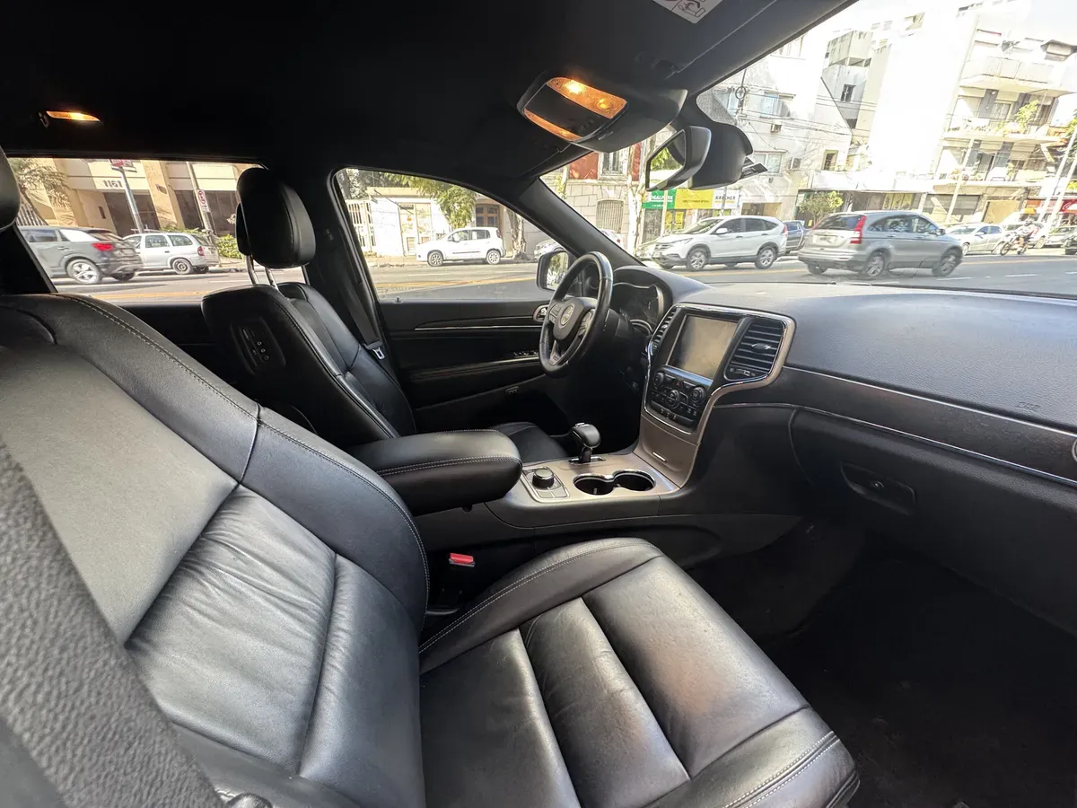 Mirá esta publicación de Jeep Grand Cherokee