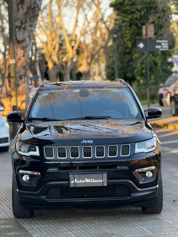 Mira esta publicación de Jeep Compass 2019 en Motordil