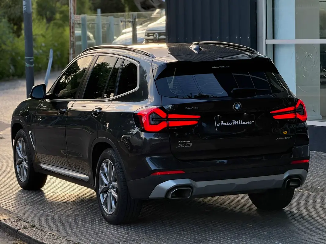 Mira esta publicación de BMW X3 2023 en Motordil