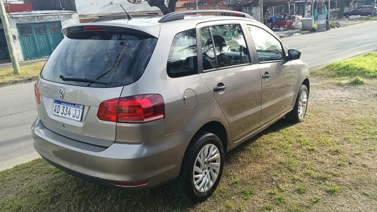 Mira esta publicación de Volkswagen Suran 2018 en Motordil