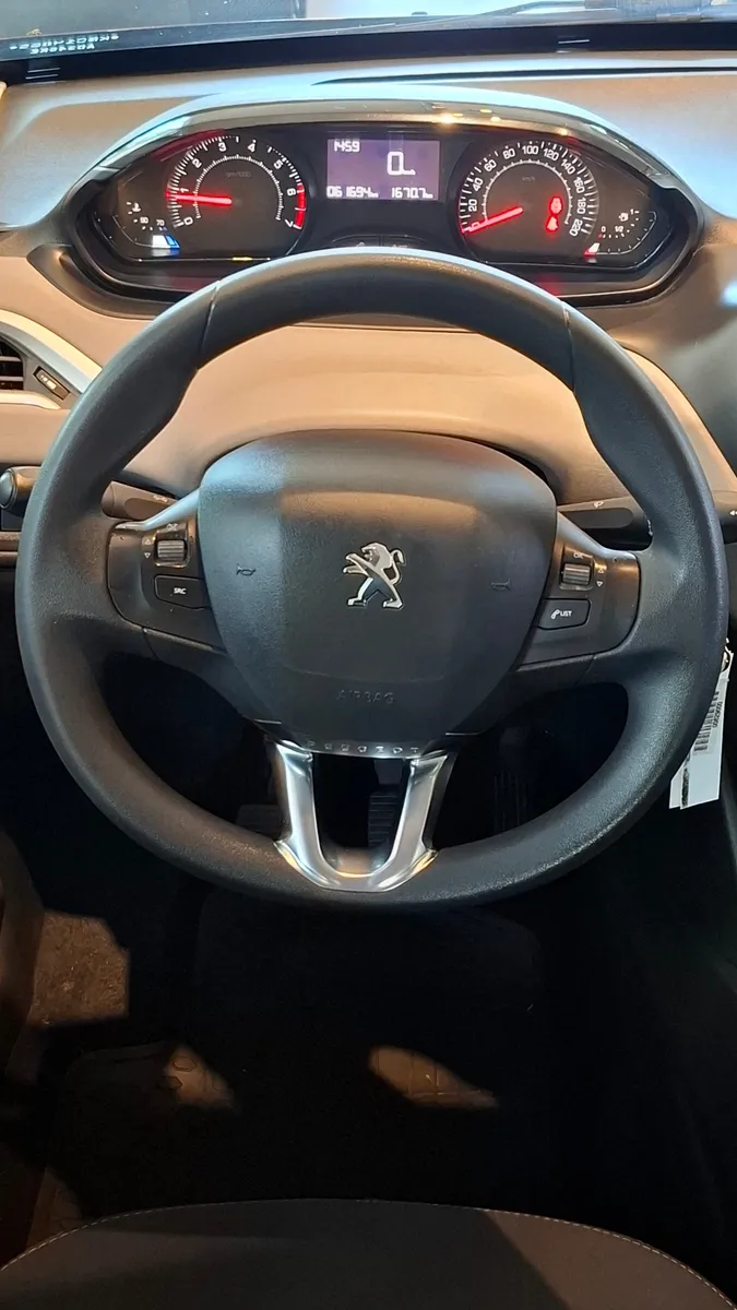 Mirá esta publicación de Peugeot 208