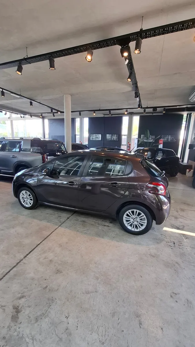 Mira esta publicación de Peugeot 208 2019 en Motordil