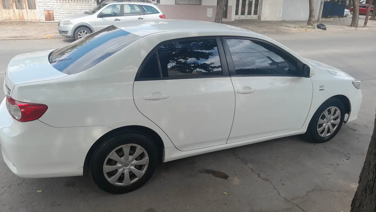 Mira esta publicación de Toyota Corolla 2013 en Motordil