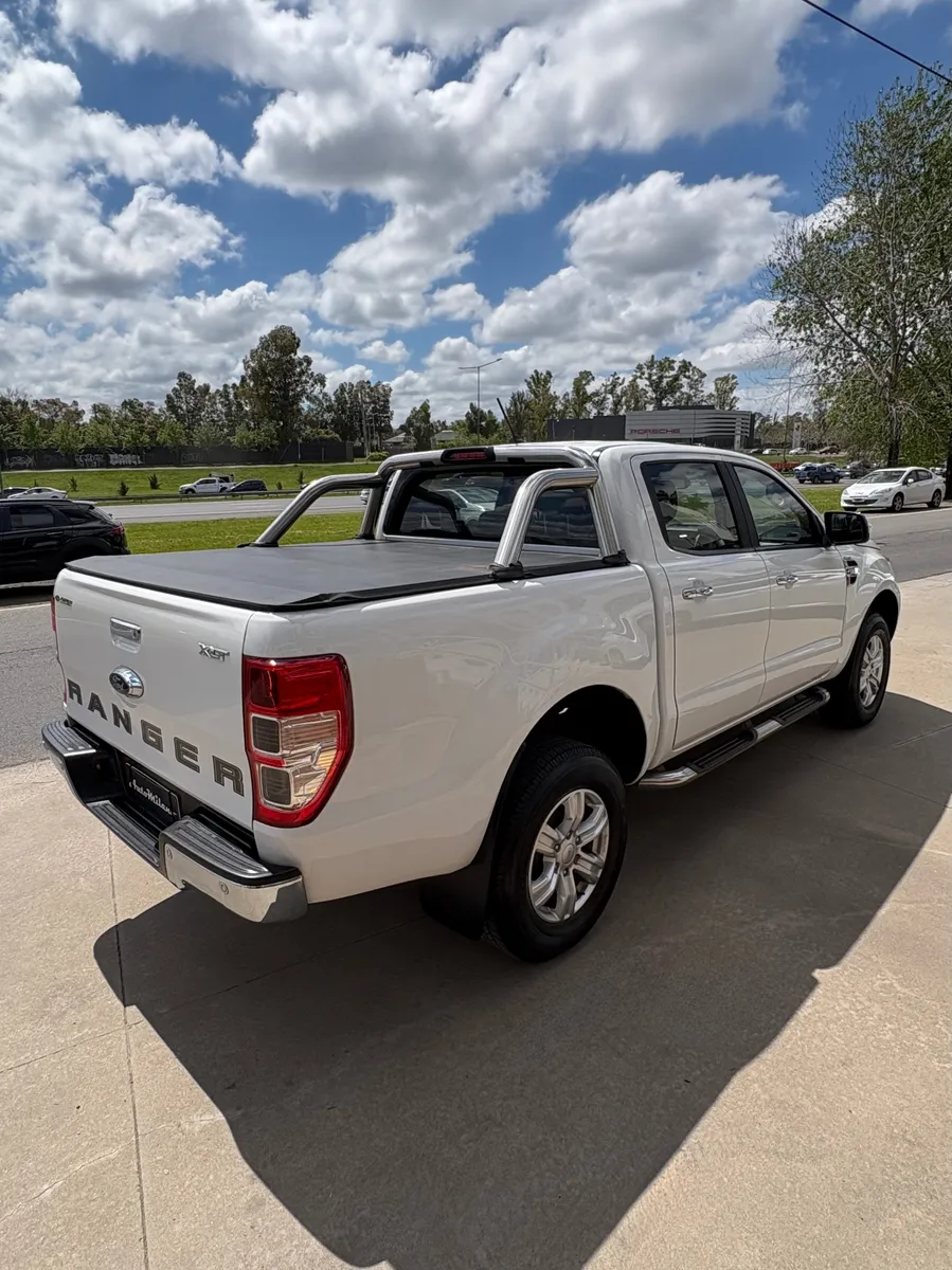 Mira esta publicación de Ford Ranger 2021 en Motordil